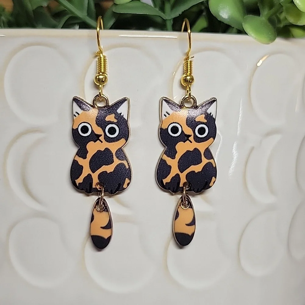🔥LAST PAIR🔥 CALICO CAT EARRINGS